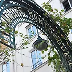 Splendid 3 Bdrs Flat In A Prime Location Of Paris