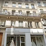 Splendid 3 Bdrs Flat In A Prime Location Of Paris