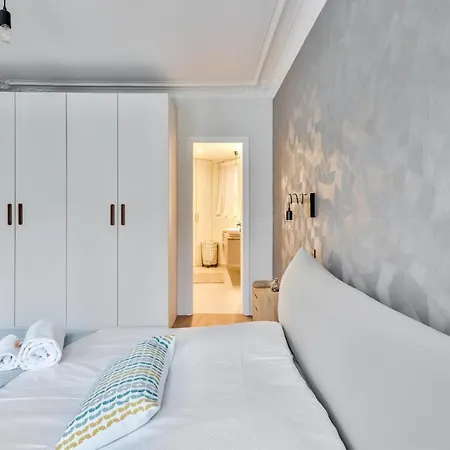 Appartamento Splendid 3 Bdrs Flat In A Prime Location Of