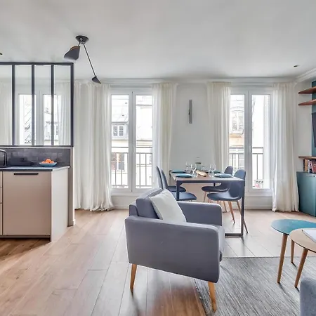 Splendid 3 Bdrs Flat In A Prime Location Of * Parigi