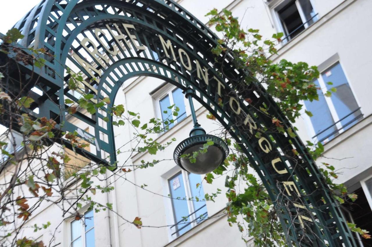 Splendid 3 Bdrs Flat In A Prime Location Of * Paris
